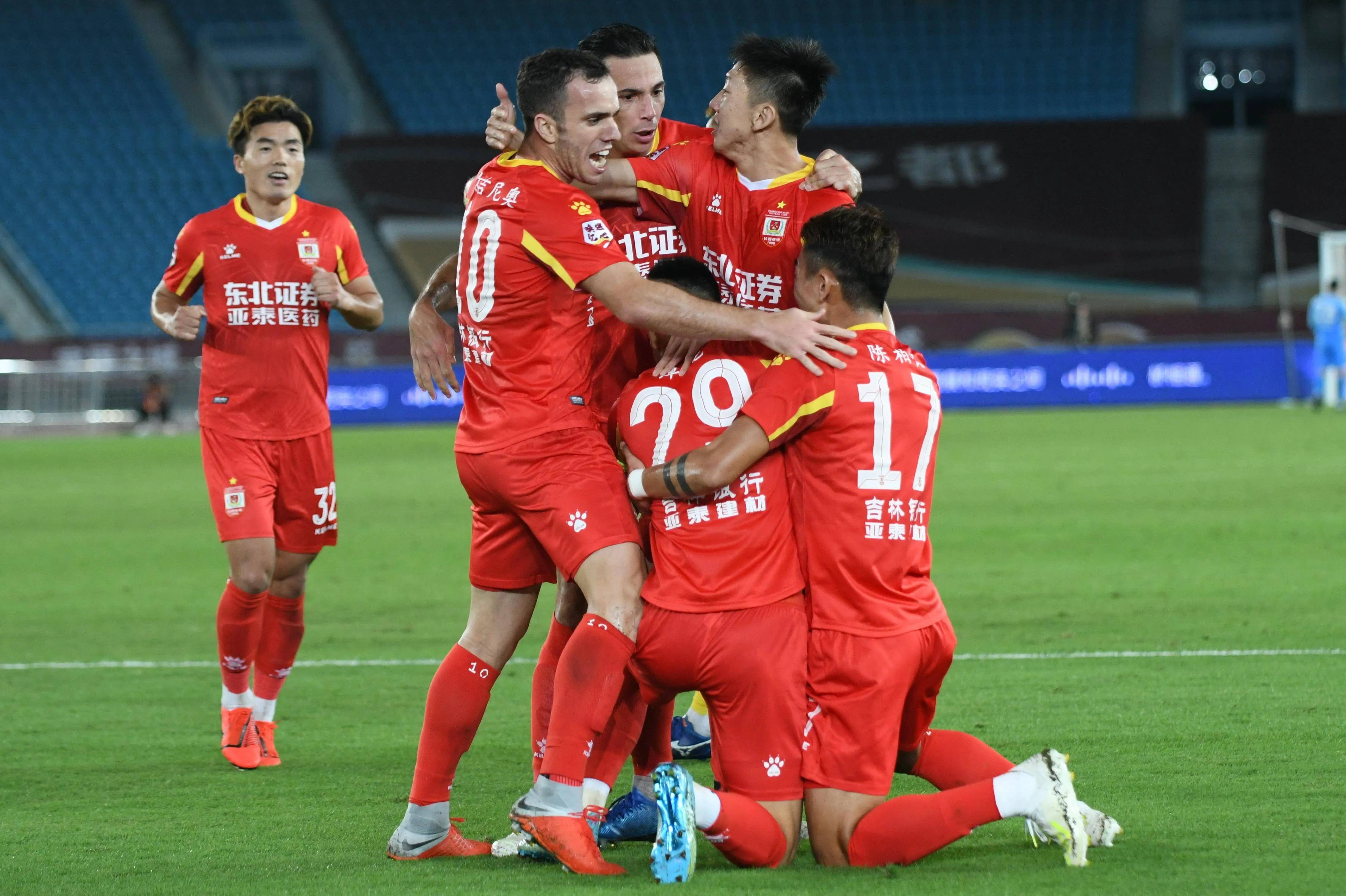 长春亚泰主场战胜河北华夏幸福，连胜表现的简单介绍